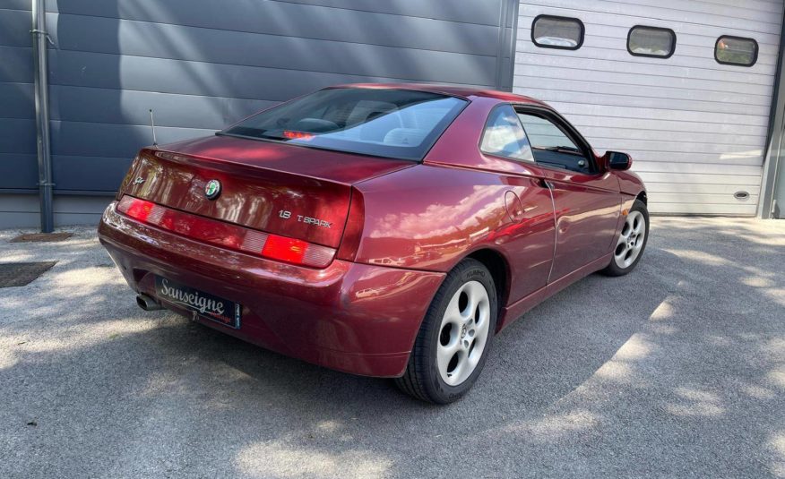Alfa-Romeo GTV