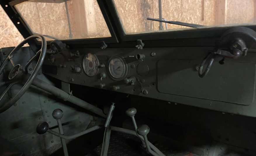 Véhicule à chenille Half-Track