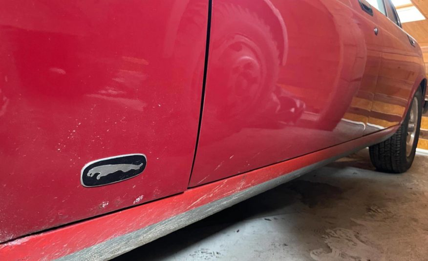 Jaguar XJ6 4.2 (Sur demande)