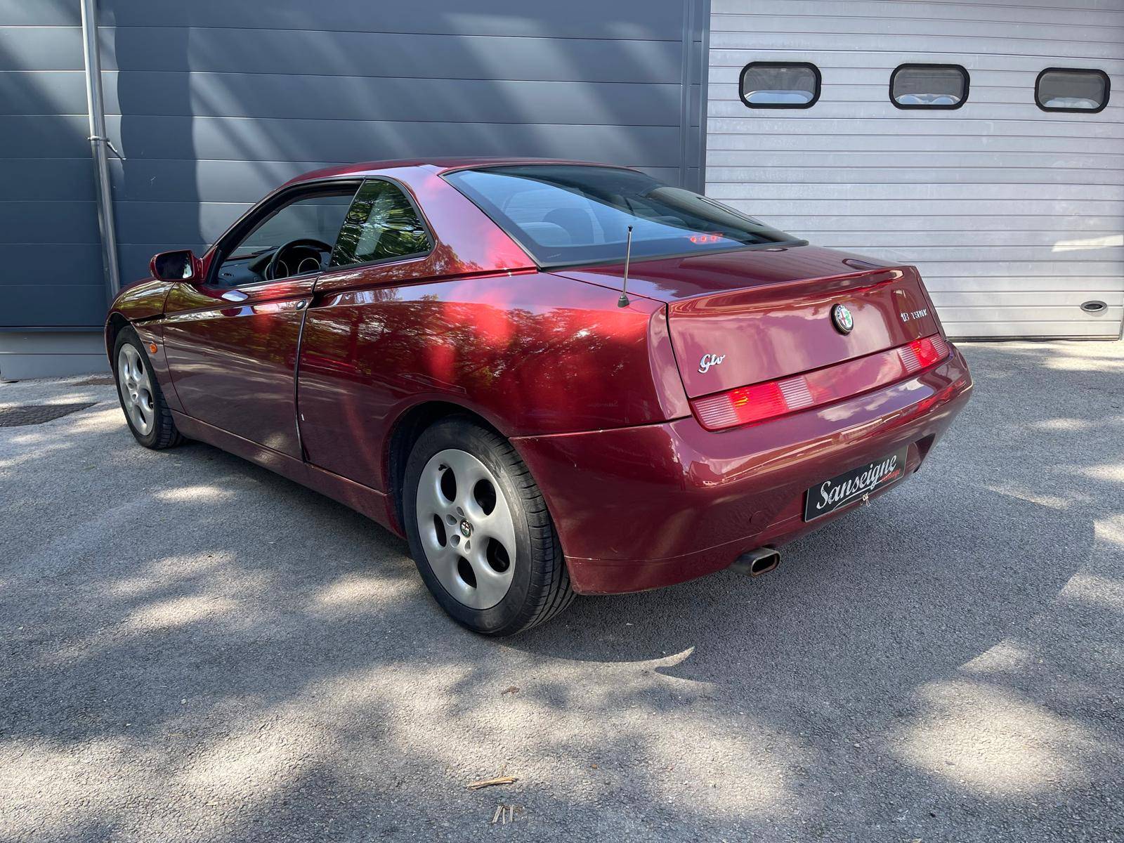 Alfa-Romeo (916) 1.8 i 16V Twin Spark coupé 144cv