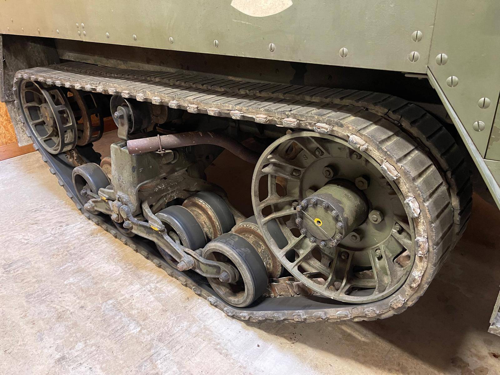 Véhicule à chenille Half-Track