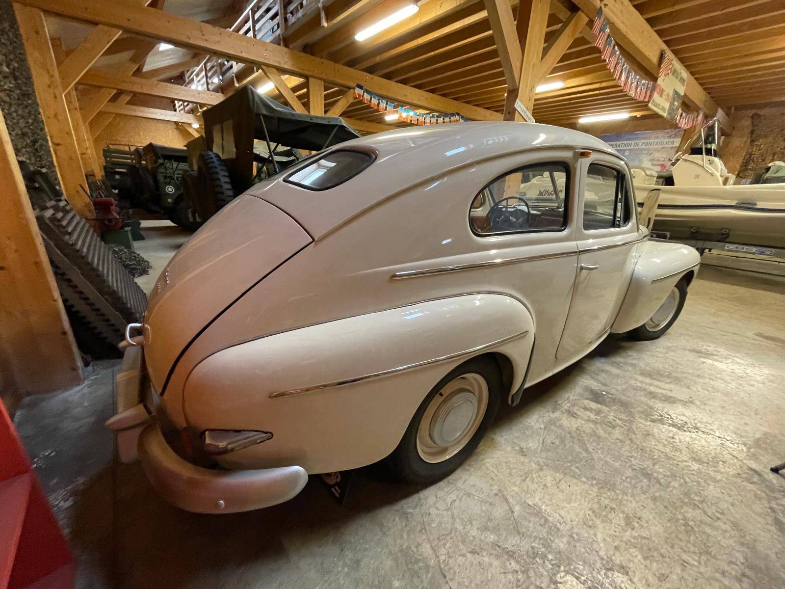 Volvo P444 (Sur demande)