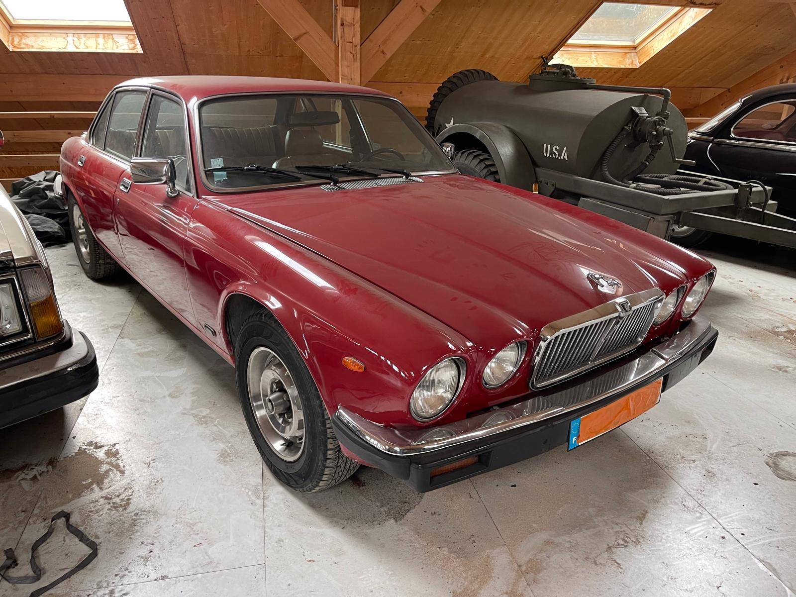 Jaguar XJ6 4.2 (Sur demande)