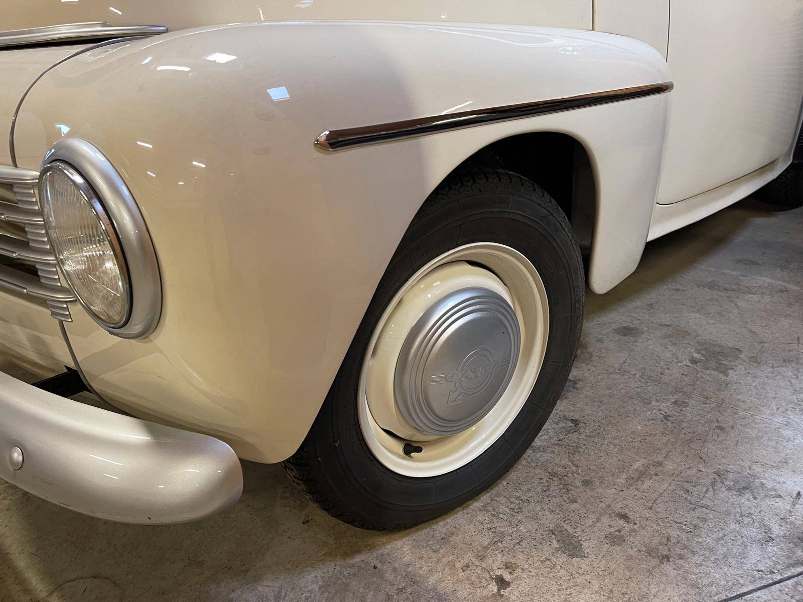 Volvo P444 (Sur demande)