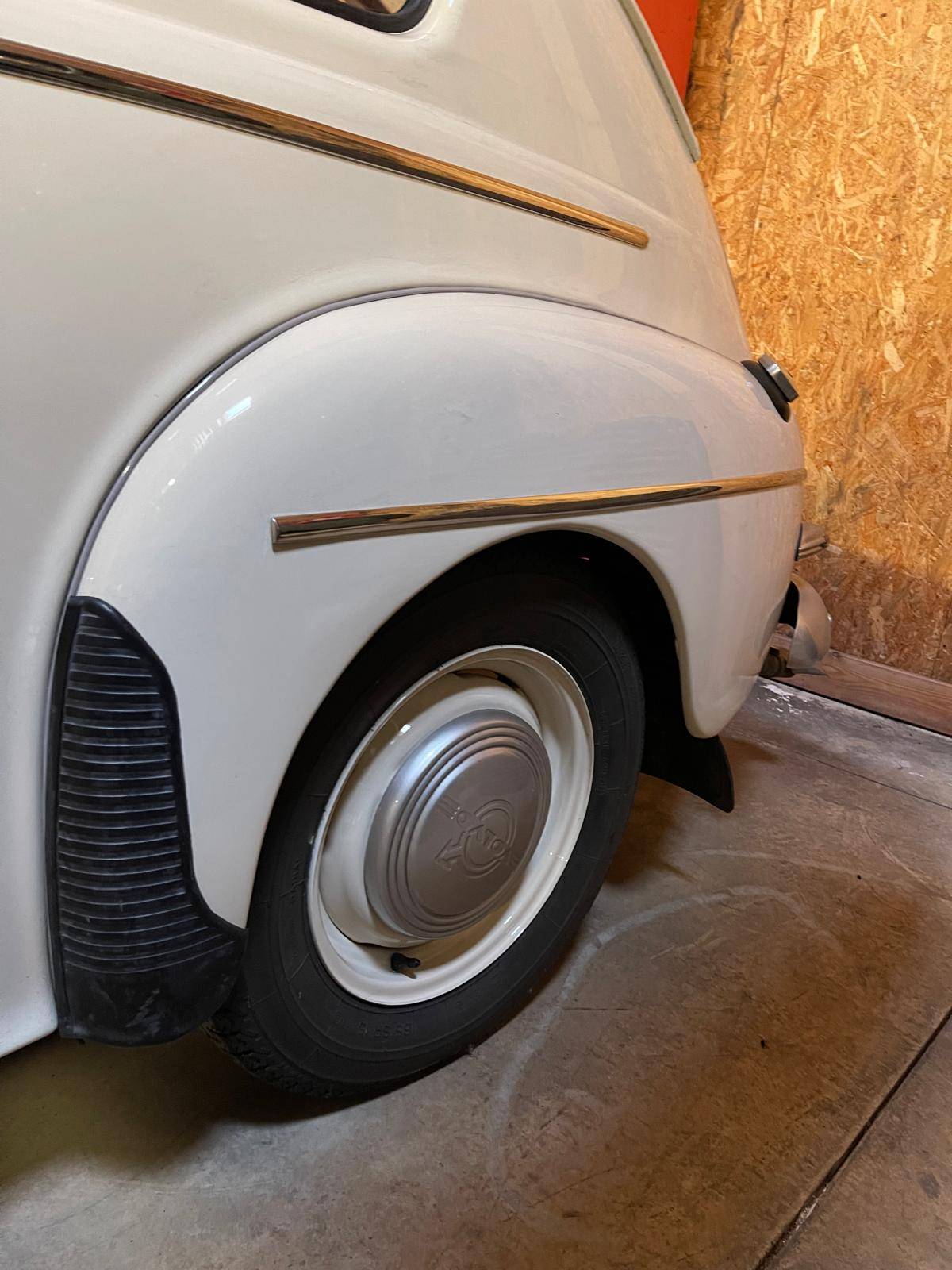 Volvo P444 (Sur demande)