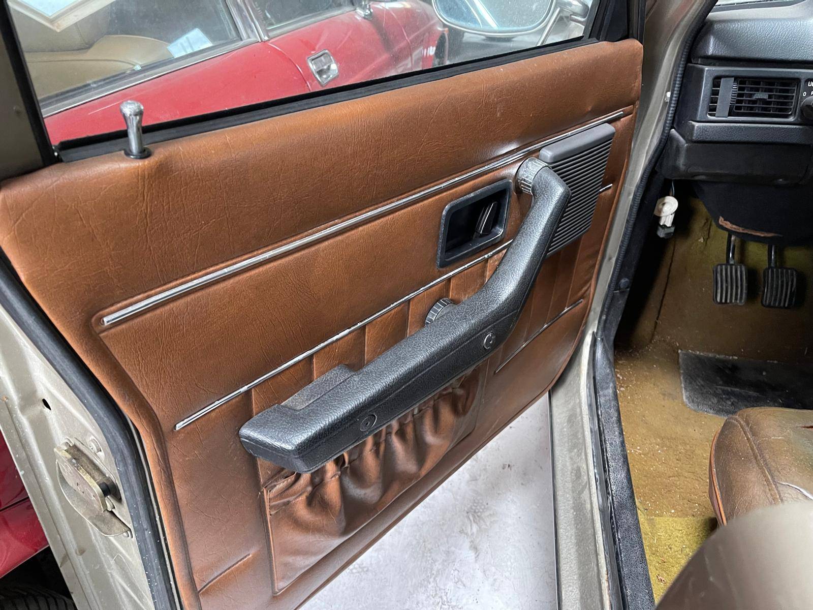 Volvo 264