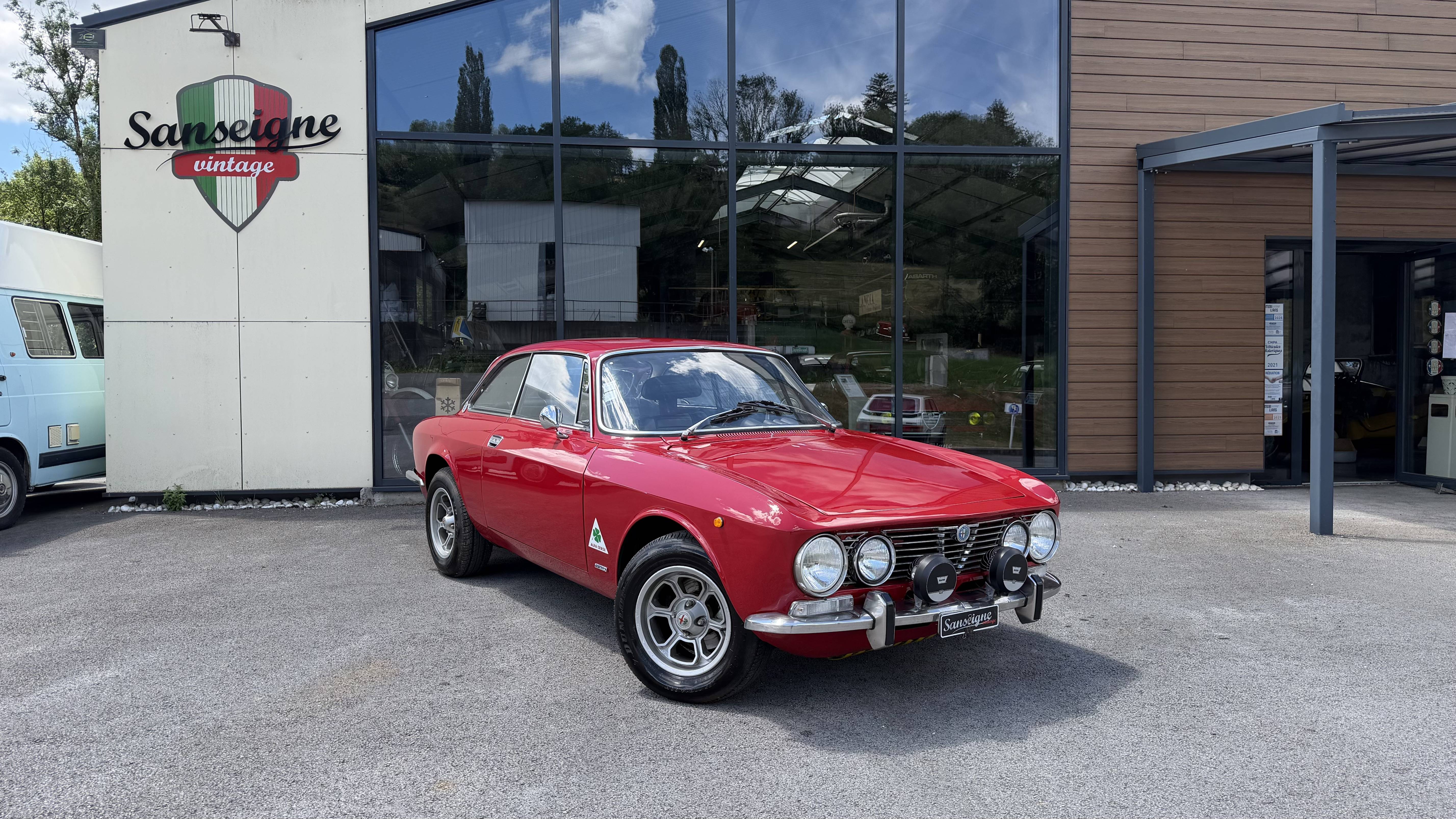 Alfa-Romeo 2000 GTV Bertone