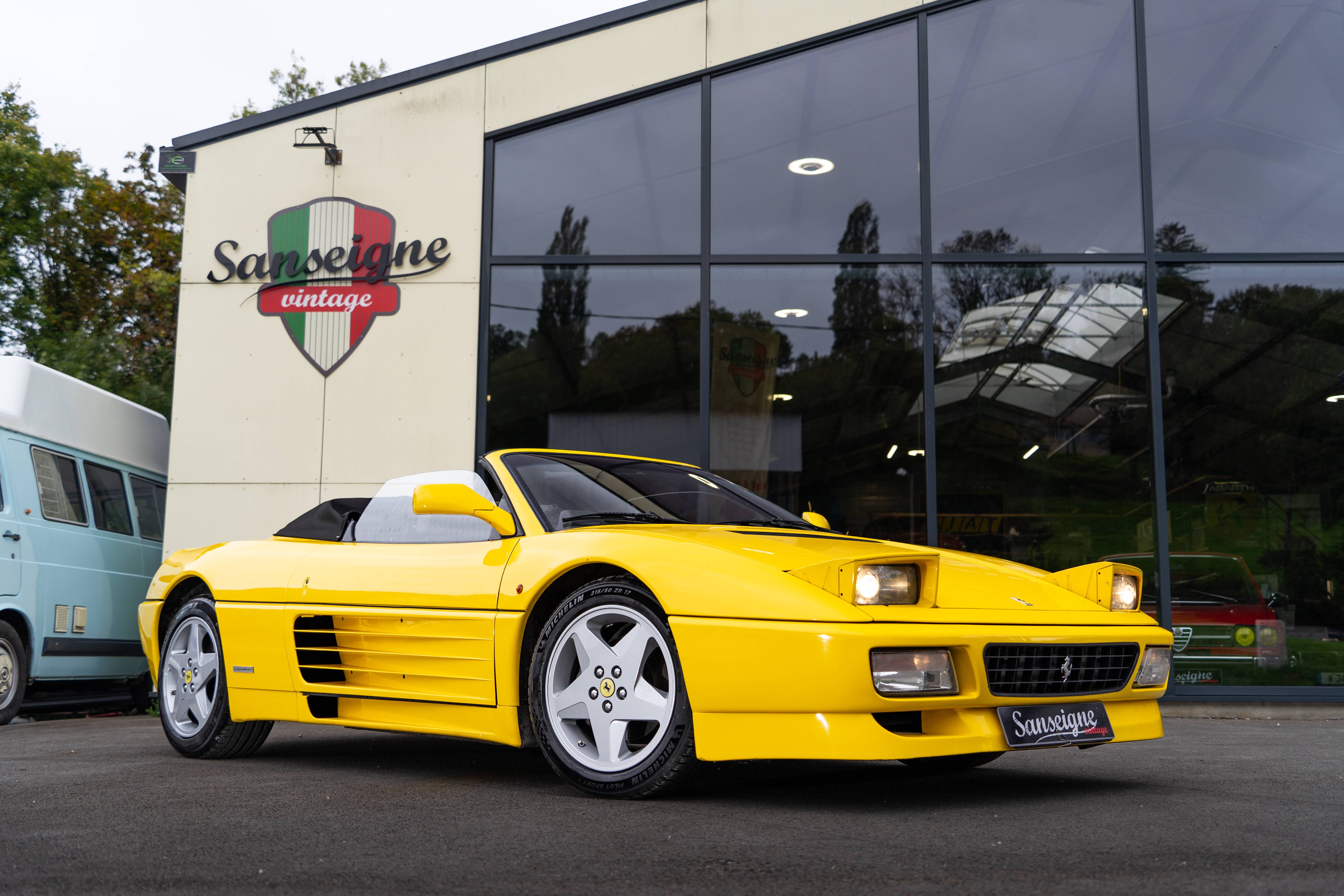 Ferrari 348 Spider V8 3.4