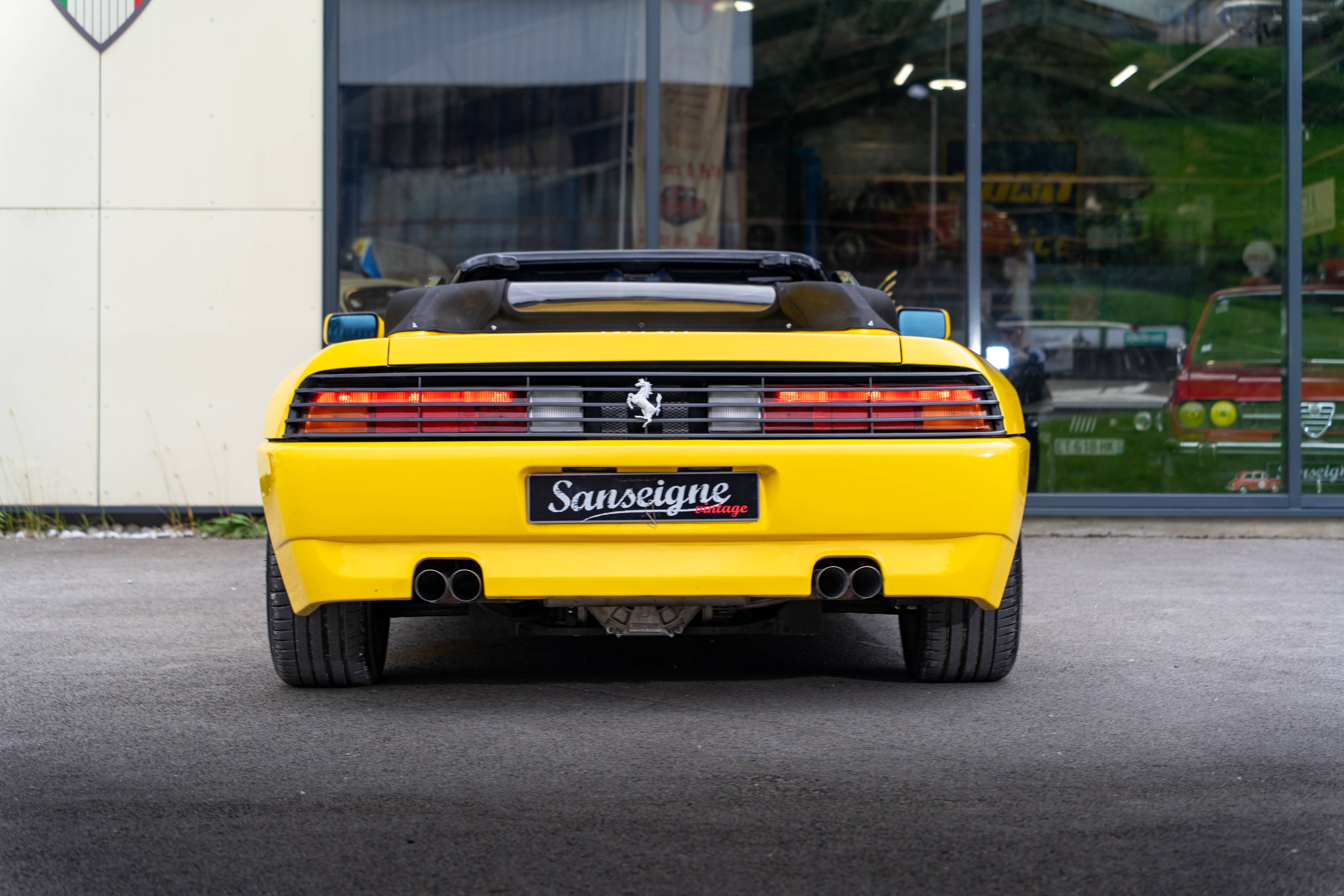 Ferrari 348 Spider V8 3.4