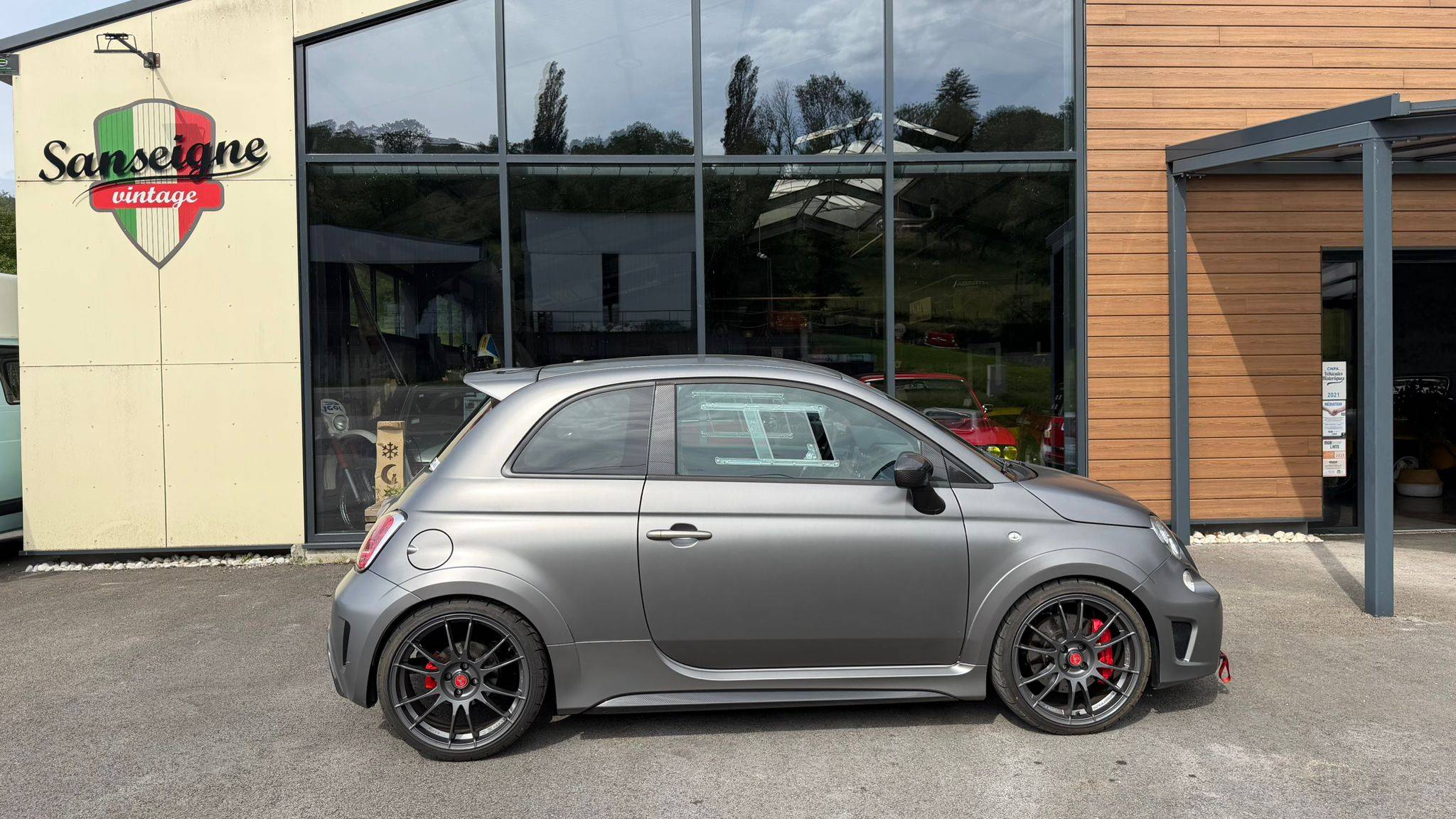 Fiat Abarth 695 Biposto « Dog Ring » boîte à crabots